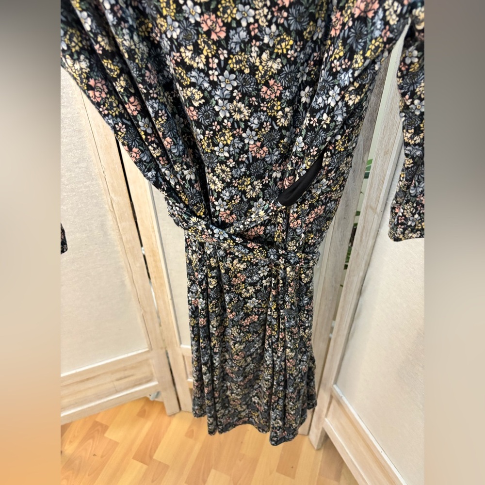 LOFT soft comfy floral wrap mini dress sz L - Picture 10 of 11